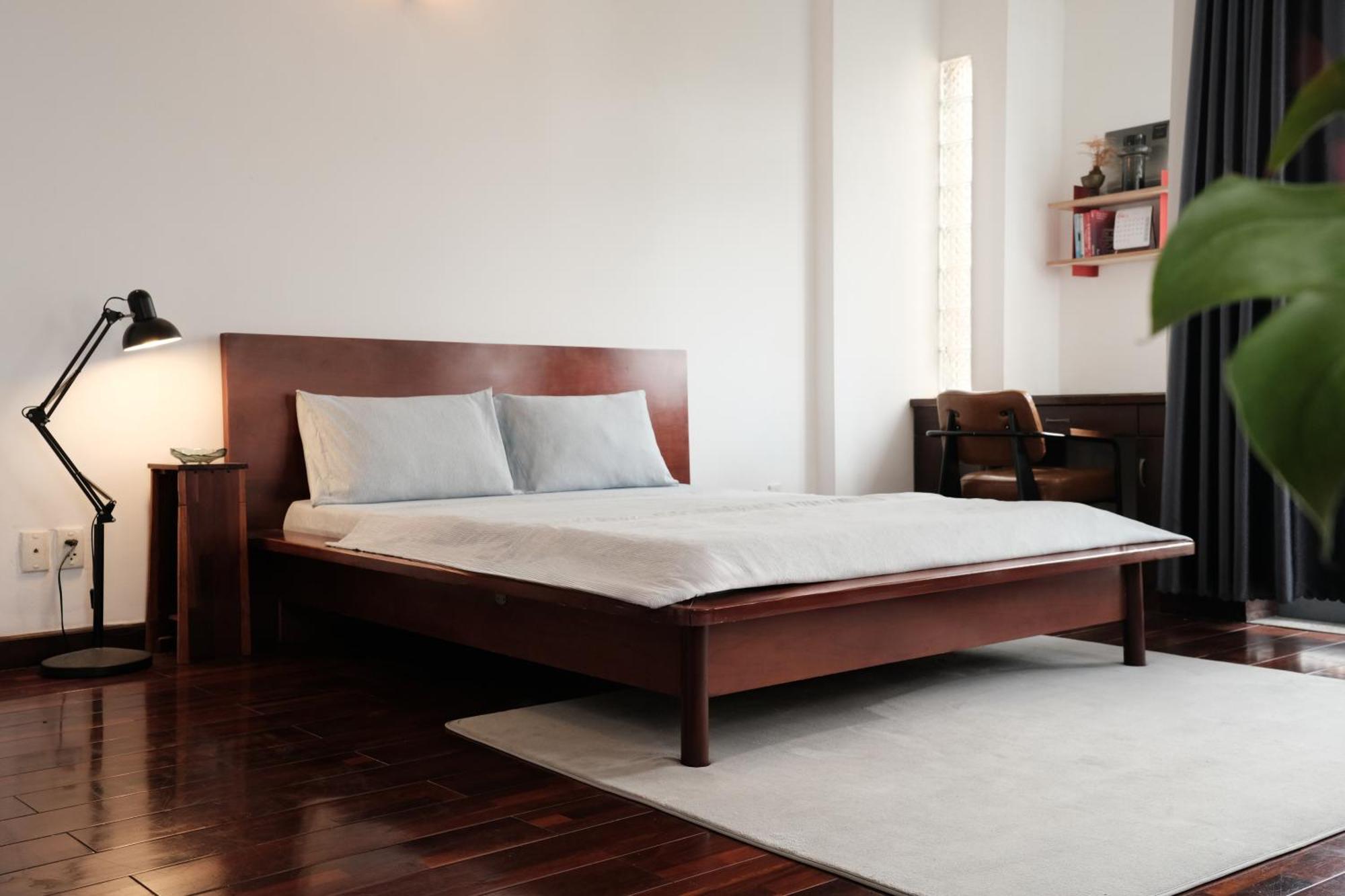 Bright, Calm & Work-ready Space - Eventually Ở trọ